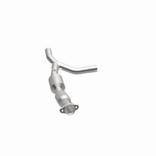 Load image into Gallery viewer, Magnaflow 2007 Ford E-150 4.6L Direct Fit Converter
