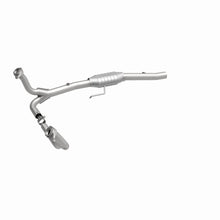 Load image into Gallery viewer, MagnaFlow Conv DF 00-03 Dakota 4.7L 2WD
