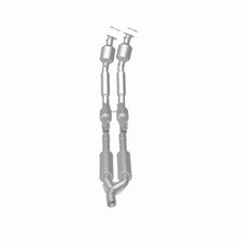 Load image into Gallery viewer, Magnaflow 2006 Volkswagen Passat 3.6L Direct Fit Converter
