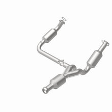 Load image into Gallery viewer, Magnaflow 09-13 Chevrolet Silverado 1500 5.3L Direct Fit Converter
