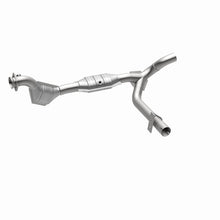 Load image into Gallery viewer, MagnaFlow Conv DF 01-04 Ford F-150 4.6L (49 State)
