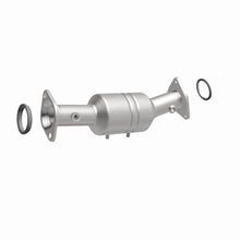 Load image into Gallery viewer, Magnaflow 10-12 Mazda CX-7 2.5L Direct Fit Converter
