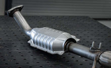 Load image into Gallery viewer, MagnaFlow Conv DF Ford-Mercury 84 87
