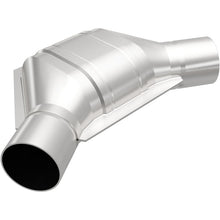 Load image into Gallery viewer, MagnaFlow Conv Univ 2.50inch Angled In/Out FED
