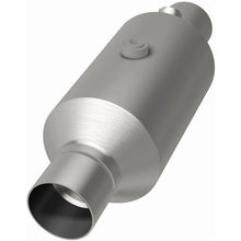 Load image into Gallery viewer, Magnaflow 2.00 w/dual O2 5in. Spun Universal Converter
