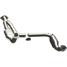 Load image into Gallery viewer, MagnaFlow Conv DF 00-01Tahoe/Yukon V8 5.7L
