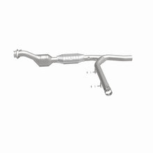 Load image into Gallery viewer, MagnaFlow Conv DF F150 Truck 97-98 V8 4.6L 2W
