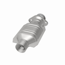 Load image into Gallery viewer, MagnaFlow Conv DF 01-03 Highlander underbody | 93268
