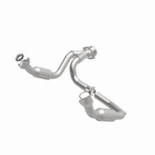 Load image into Gallery viewer, MagnaFlow Conv DF 2007-2008 Cadillac Escalade 6.2L | 5451631
