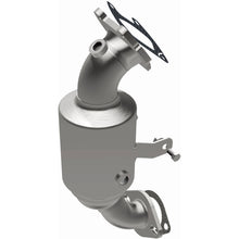Load image into Gallery viewer, Magnaflow 14-16 Ram ProMaster 1500/2500/3500 V6 3.6L CARB Compliant DirectFit Catalytic Converter
