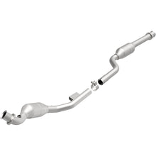 Load image into Gallery viewer, MagnaFlow Conv DF 98-02 Mercedes E320 3.2L
