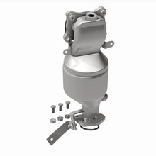 Load image into Gallery viewer, MagnaFlow 17-22 Honda Pilot 3.5L California Grade CARB Compliant DF Manifold Catalytic Converter
