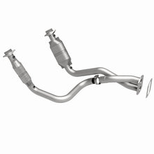 Load image into Gallery viewer, MagnaFlow Conv DF 05-07 Ford F250/F350 5.4L
