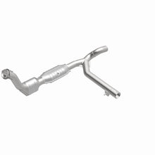 Load image into Gallery viewer, MagnaFlow Conv DF 99-00 Expedition 4.6 2WD PS
