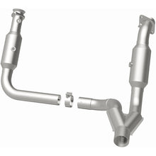 Load image into Gallery viewer, Magnaflow 2009 Dodge Ram 1500 5.7L Direct Fit Converter
