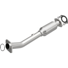 Load image into Gallery viewer, Magnaflow 05-06 Nissan Titan 5.6L Direct Fit Converter
