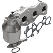 Load image into Gallery viewer, MagnaFlow Converter Direct Fit 07-15 Toyota Sienna 3.5L
