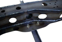 Load image into Gallery viewer, Rust Buster 88-95 Toyota Body Mount Brackets | RB7139
