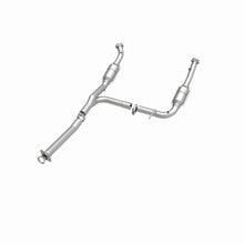 Load image into Gallery viewer, MagnaFlow Conv. DF 3/04-05 Ford Explorer 4.0L / 3/04-05 Mercury Mountaineer Y-Pipe Assembly
