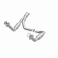 Load image into Gallery viewer, MagnaFlow Conv Direct Fit 07-09 Chevy Trailblazer SS 6.0L V8
