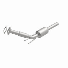 Load image into Gallery viewer, MagnaFlow California Grade CARB Compliant Converter Direct Fit 05-09 Volkswagen Jetta L5 2.5L
