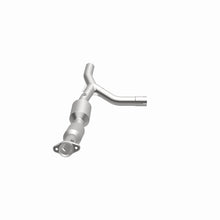 Load image into Gallery viewer, Magnaflow 2007 Ford E-150 4.6L Direct Fit Converter
