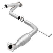 Load image into Gallery viewer, MagnaFlow Conv DF 05-09 Toyota Tacoma 4.0L D/S Rear (49 State)
