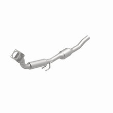 Load image into Gallery viewer, Magnaflow 04-05 Volkswagen Beetle 2.0L Direct Fit Converter
