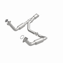Load image into Gallery viewer, MagnaFlow Conv Direct Fit 07-09 Chevy Trailblazer SS 6.0L V8
