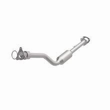 Load image into Gallery viewer, MagnaFlow Conv DF 01-04 Saturn L 2.2L
