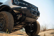 Load image into Gallery viewer, DV8 Offroad 2021+ Ford Bronco (excl. Raptor) Low Pro Skid Plate
