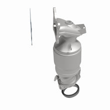 Load image into Gallery viewer, MagnaFlow 12-14 Honda CR-V 2.4L L4 GAS California Catalytic Converter Direct Fit

