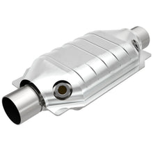 Load image into Gallery viewer, MagnaFlow Conv Univ 2.5 Dual O2 Boss
