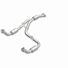 Load image into Gallery viewer, Magnaflow 12-14 Chevrolet Silverado 2500 HD 6.0L Direct Fit Converter
