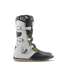 Load image into Gallery viewer, Gaerne Balance Pro Tech Boot White/Black/Fluorescent Yellow Size - 7
