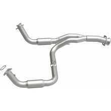 Load image into Gallery viewer, Magnaflow California Direct Fit Converter 07-10 Chevrolet Silverado 2500 HD 6.0L
