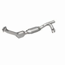 Load image into Gallery viewer, MagnaFlow Conv DF 99-02 Expedition 5.4L 4wd
