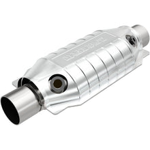 Load image into Gallery viewer, MagnaFlow Conv Univ 2 Dual O2 Boss
