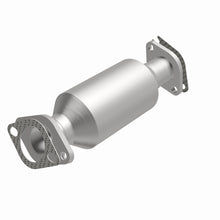 Load image into Gallery viewer, Magnaflow 10-13 Hyundai Santa Fe 2.4L Direct Fit Converter
