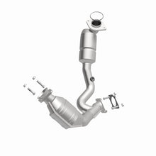 Load image into Gallery viewer, Magnaflow 04-07 Ford Taurus 3.0L Direct Fit Converter
