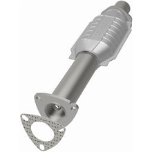 Load image into Gallery viewer, MagnaFlow Conv DF 95-98 GM S10 Pickup 4.3L
