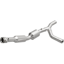 Load image into Gallery viewer, Magnaflow 2007 Ford E-150 4.6L Direct Fit Converter
