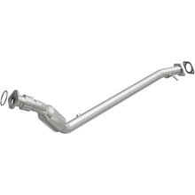 Load image into Gallery viewer, MagnaFlow Converter Direct Fit California Grade 07-08 Chevrolet Uplander 3.9L
