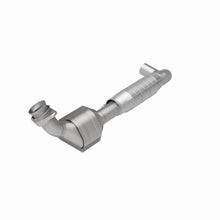 Load image into Gallery viewer, MagnaFlow Catalytic Converter DF 04-06 F-150 Pickup 5.4L 2WD D/S
