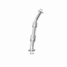Load image into Gallery viewer, Magnaflow 13-17 Lexus LX570 5.7L Direct Fit Converter
