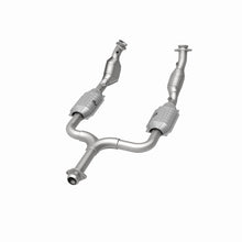 Load image into Gallery viewer, MagnaFlow Conv DF 99-04 Ford Mustang 3.8L
