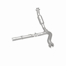 Load image into Gallery viewer, Magnaflow Conv DF 2007-2008 Ford Expedition/Navigator V8-5.4L
