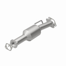Load image into Gallery viewer, Magnaflow 09-15 Chevrolet Traverse 3.6L Direct Fit Converter
