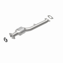 Load image into Gallery viewer, Magnaflow Conv DF 2006-2007 Subaru Impreza 2.5L
