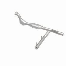 Load image into Gallery viewer, MagnaFlow Conv DF 97-98 Ford Expedition 4.6 | 93130
